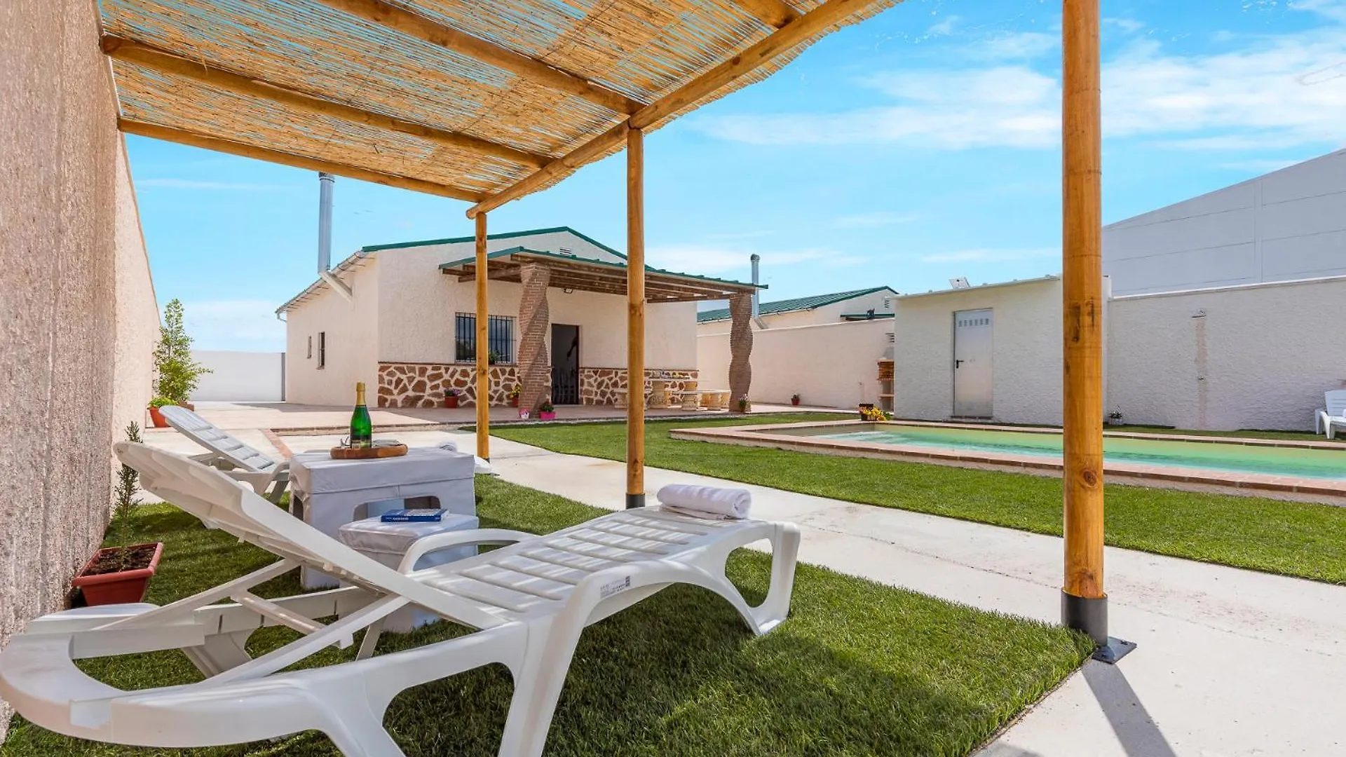 Casa Rural Rafael La Lantejuela 0*,  Spanien