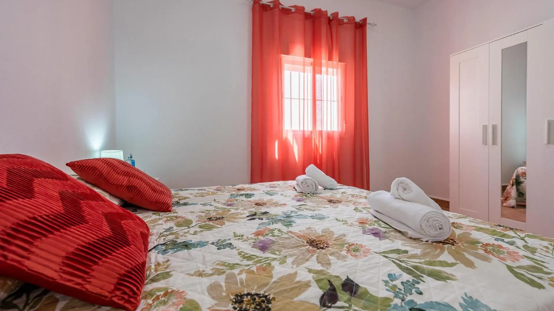 Casa Rural Rafael La Lantejuela Semesterbostad